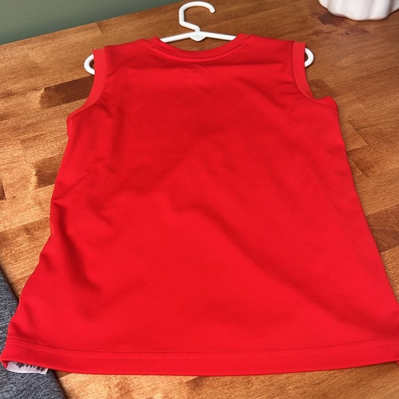 Adidas red/black/gray Bundle Boys size 5- joggers, tank top, & shorts- like new - Picture 7 of 11